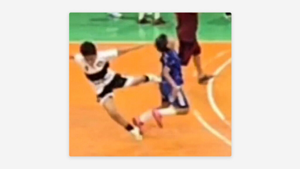 Un partido infantil termina en batalla campal con 'patada voladora' incluida (VIDEO)