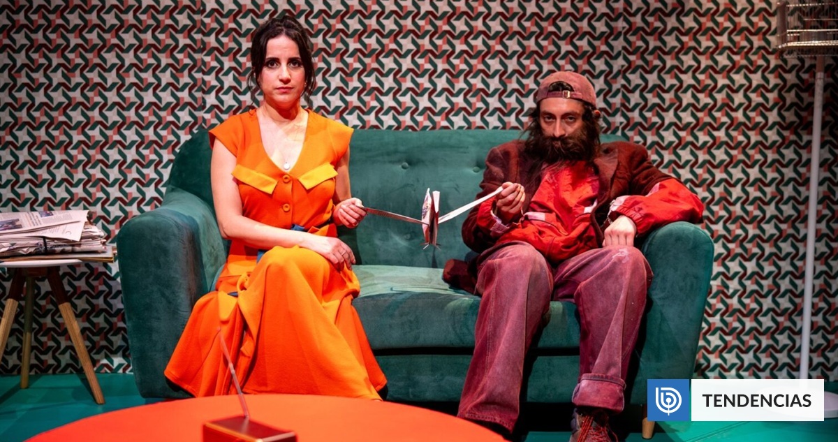 Crítica de Teatro: Egon Wolff reitera en Flores de Papel que no olvidemos quiénes y cómo somos | Artes y Cultura