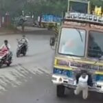 BRUTAL ACCIDENTE: Camión le pasa por encima a una mujer y sobrevive (VIDEO)