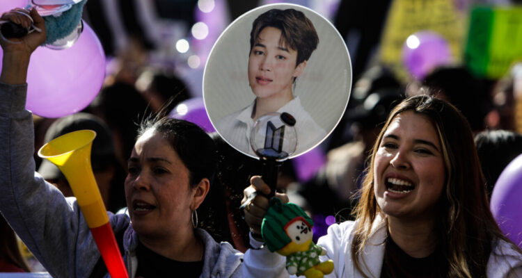 2.200 millones en juego y Armys bajo «ataques de pánico y ansiedad»: el caso BTS llega al Congreso
