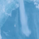 Momento exacto del colapso del glaciar que desató la tragedia en China y Nepal (VIDEO)