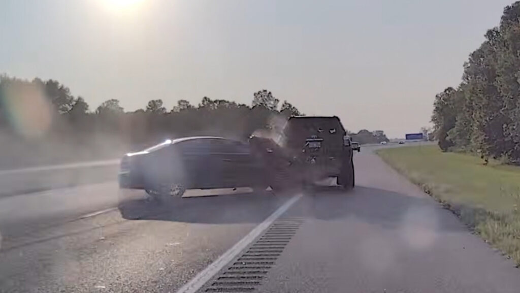 Policía frustra fuga criminal con maniobra a lo GTA (VIDEO)