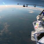 VIDEO: Alucinante salto estratosférico a más de 11.000 metros de altura rompe récord mundial