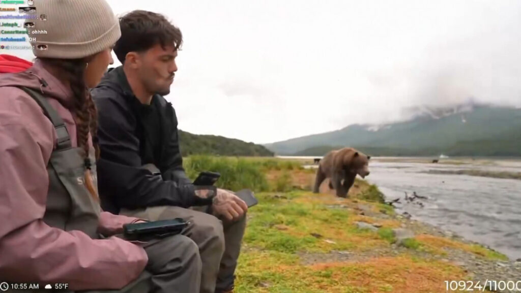 "Pensé que todo había terminado": 'streamers' tienen un inesperado encuentro en Alaska (VIDEO)