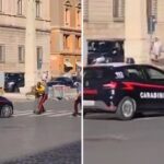 Coordinación perfecta: Patrullero atropella al sospechoso… y de paso al colega que lo arrestaba (VIDEO)