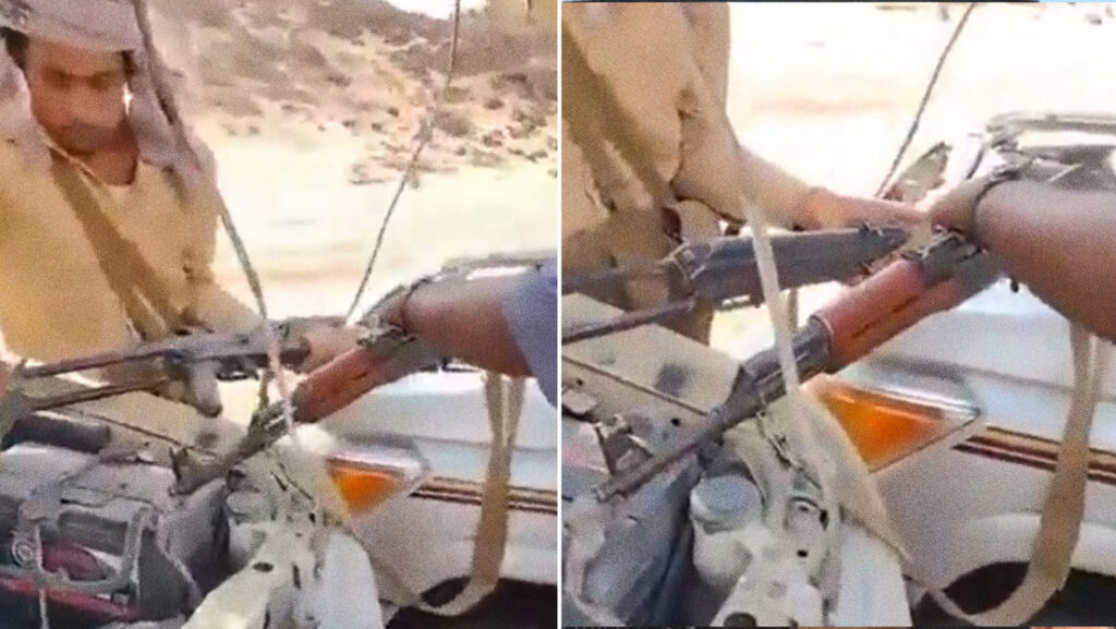 VIDEO: El insólito método de los hutíes para arrancar un coche con fusiles AK-47