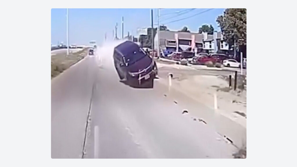 Esto pasa cuando calculas mal el adelanto en una carretera (VIDEO)
